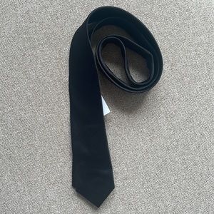 The Tie Bar Men’s Black Silk Tie